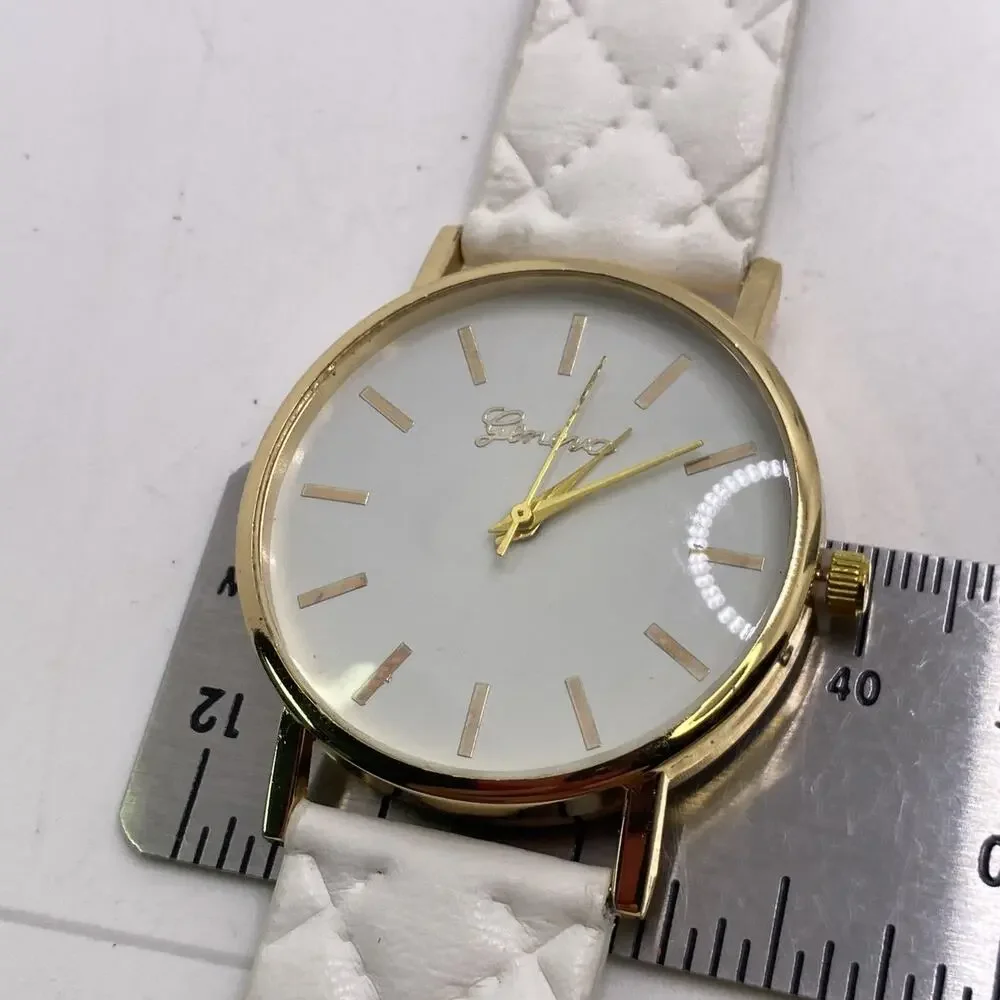 Geneva White Leather Womens Watch New Battery